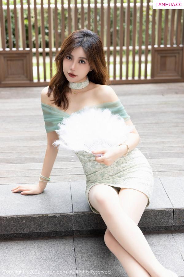 綺裡嘉 绮里嘉 [XiuRen]高清写真图 2022.11.04 No.5809 绮里嘉ula 丝袜美腿第9张图片